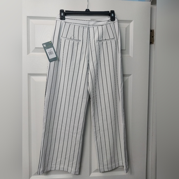 Lysse NWT size small wide legged white/black pinstripped pants - Picture 4 of 5